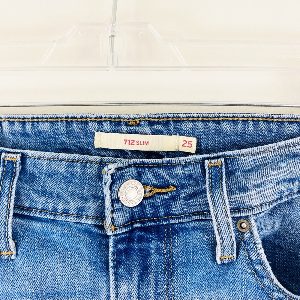 Levi’s 712 Slim Jean - Picture 4 of 4